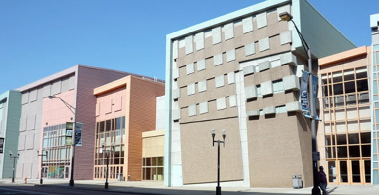 معماری مرکز گردهمایی کلمبوس